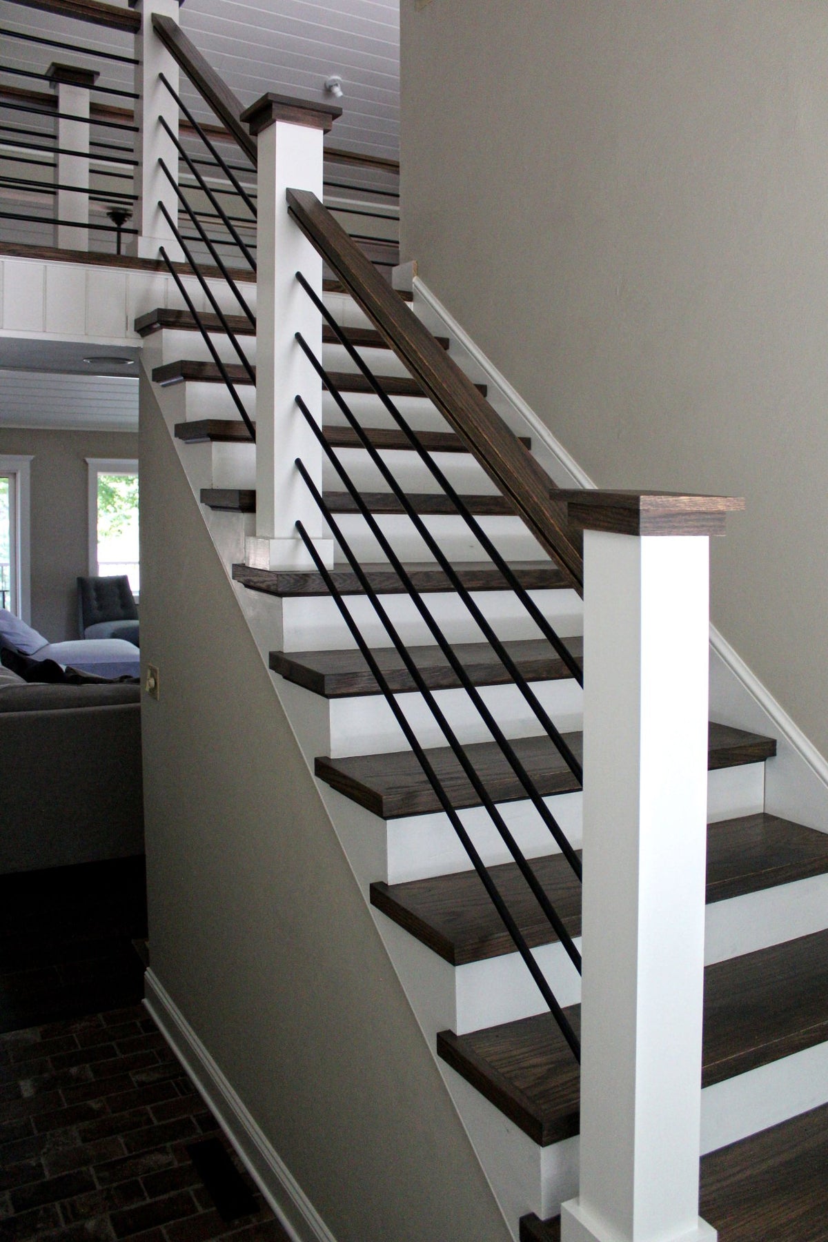Handrail Parte 7800: Contemporary Handrail w/ Grip (2-5/8