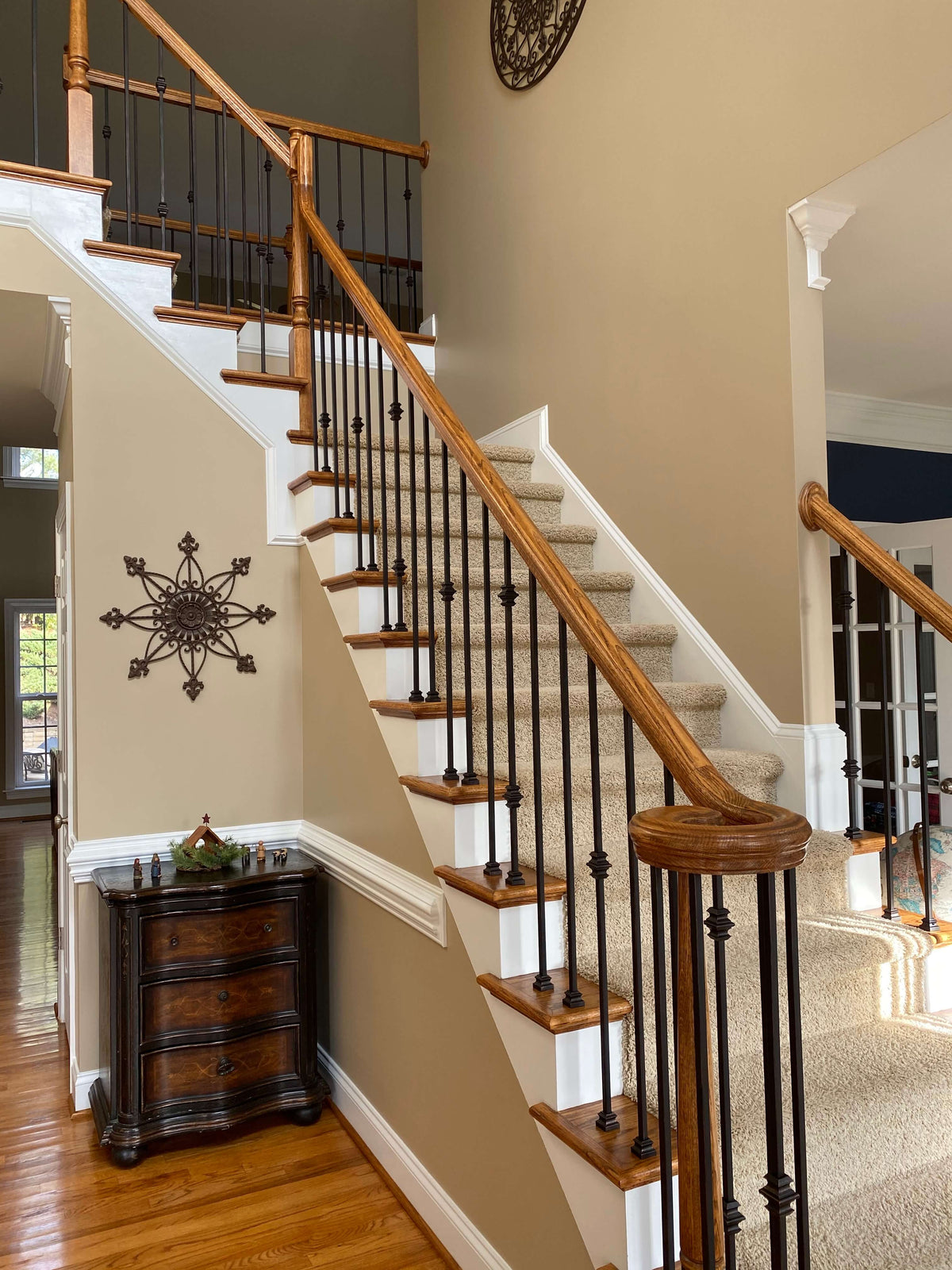 Shape Series 1/2&quot; Square x 44&quot;H Single Knuckle Hollow Iron Baluster (9006)