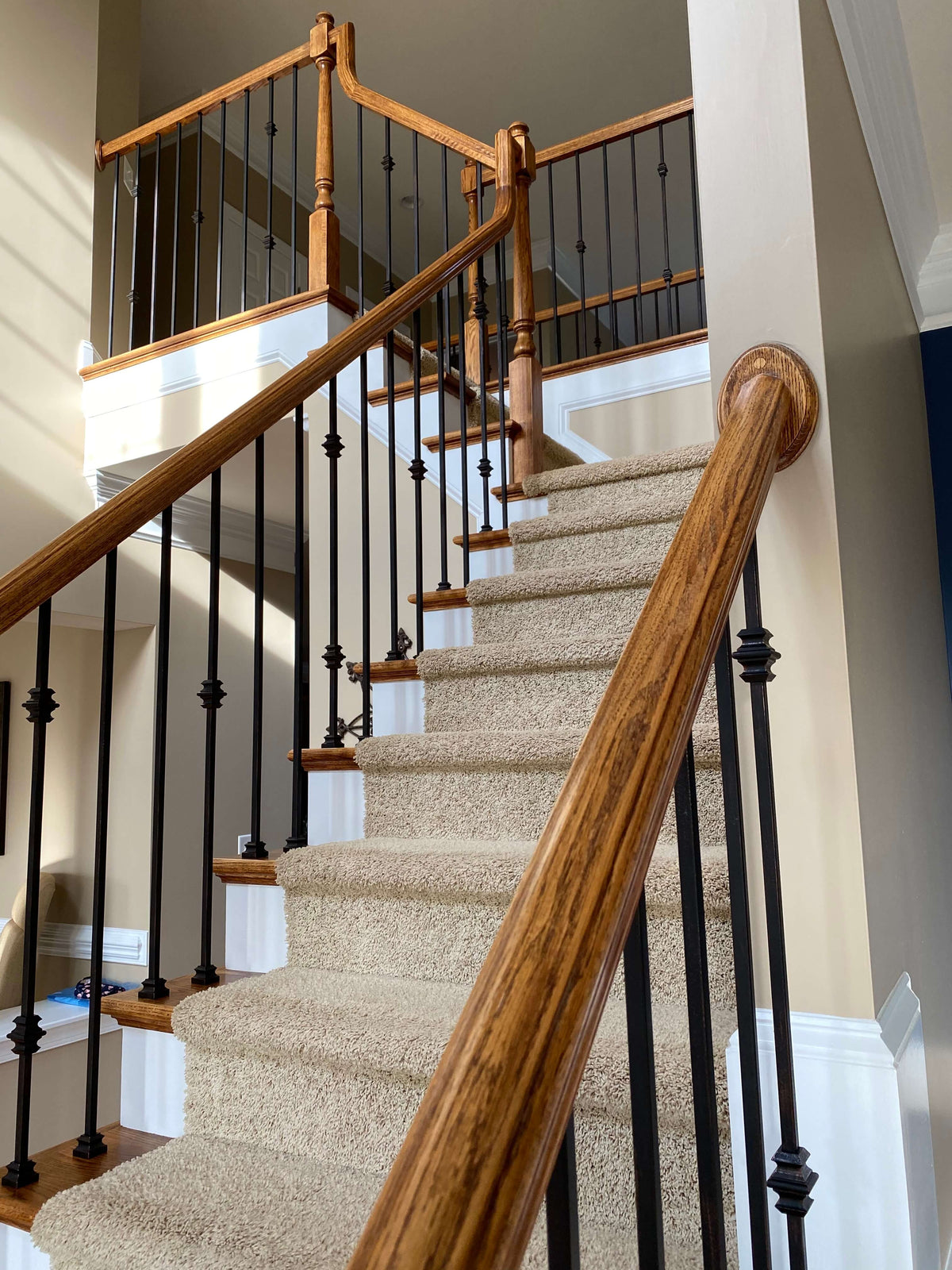 Shape Series 1/2&quot; Square x 44&quot;H Double Knuckle Hollow Iron Baluster (9007)