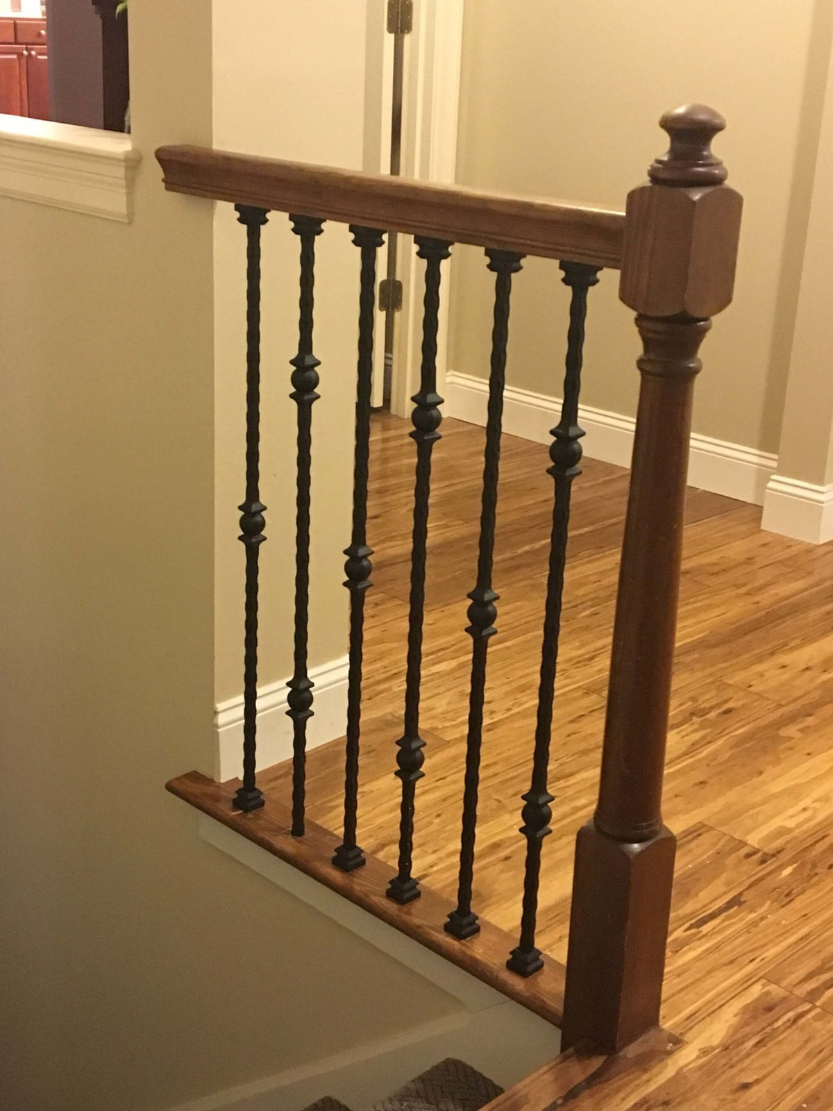 Hammered Face Series 9/16&quot; Square x 44 - 3/32&quot;H Double Ball with Hammered Face - Hollow Iron Baluster (9033HF) - Stair Parts USA